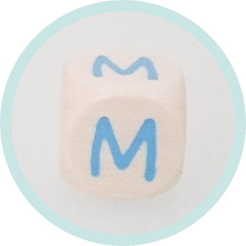 Buchstabenwürfel M 10mm Holz geprägt hellblau - zum Schließen ins Bild klicken