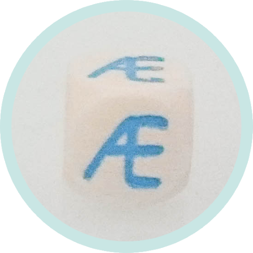 Buchstabenwürfel Æ 10mm Holz geprägt hellblau - zum Schließen ins Bild klicken
